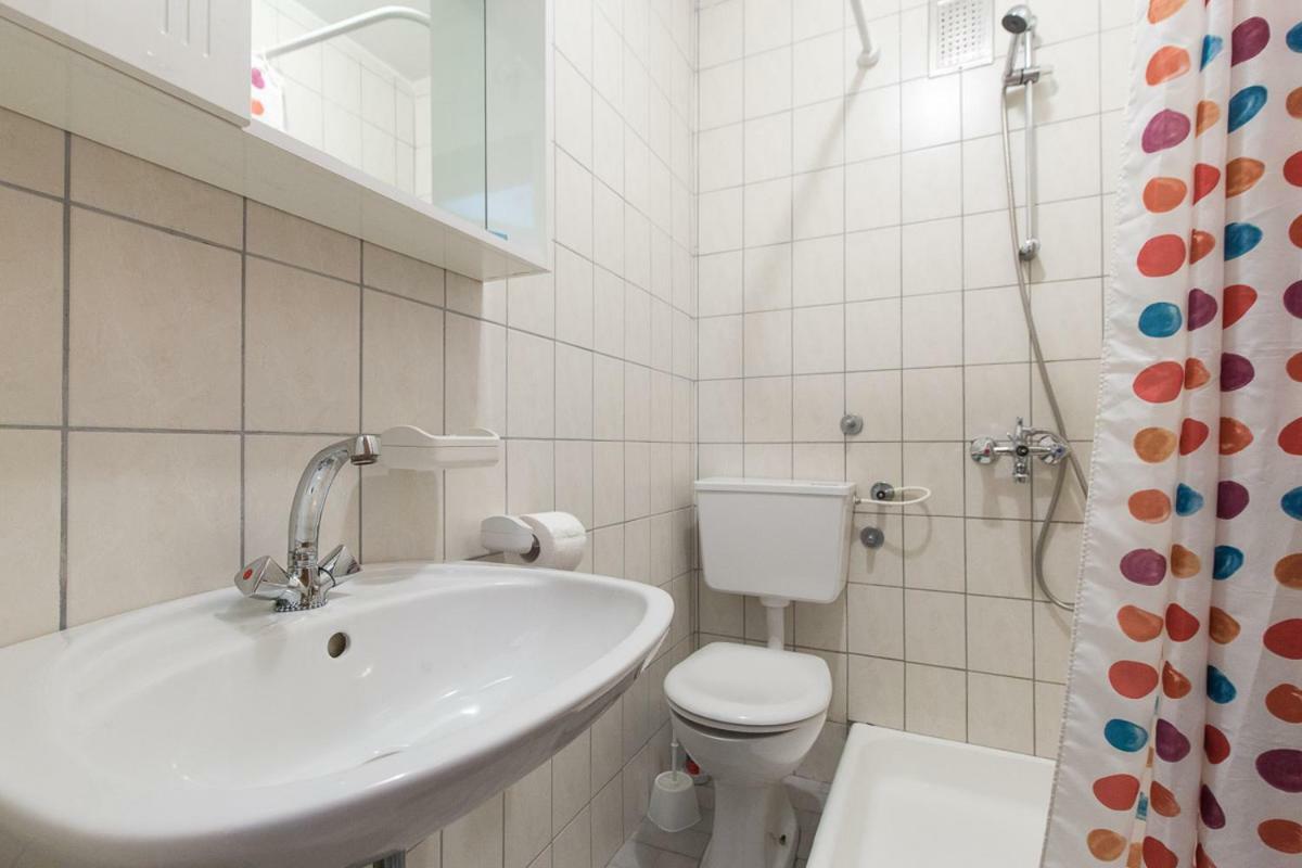 Rooms Miramare Đảo Krk Ngoại thất bức ảnh