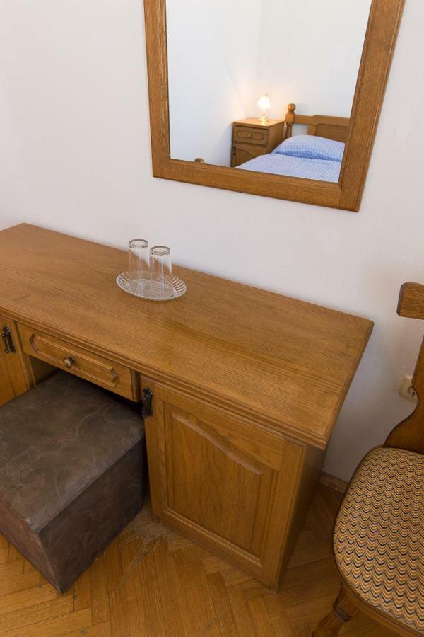 Rooms Miramare Đảo Krk Ngoại thất bức ảnh